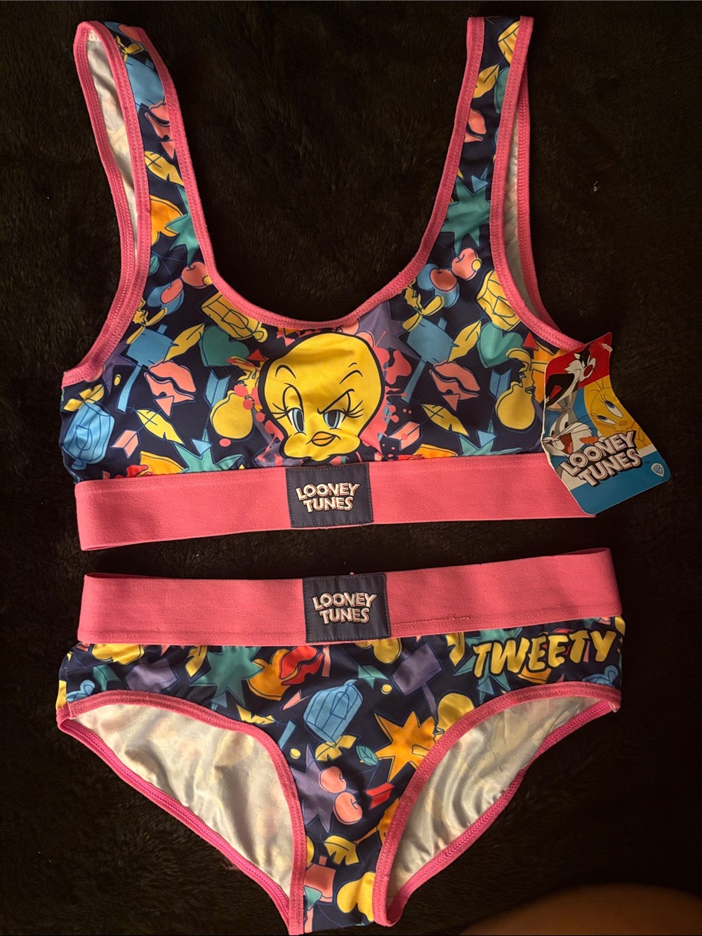 Looney Tunes Tweety Pink-Trim Set